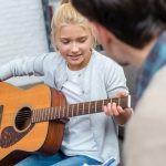 Курсы игры на гитаре и музыкальные уроки
